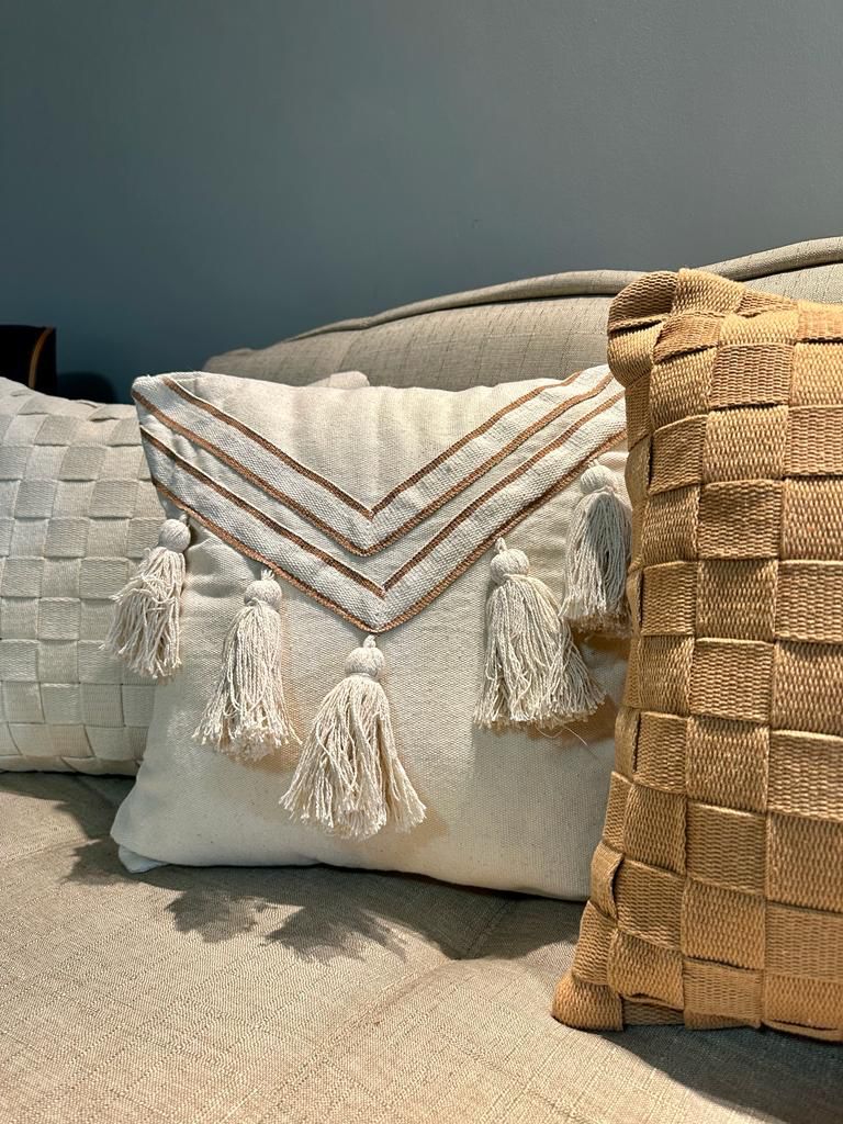 White Braided Pillow 40x40