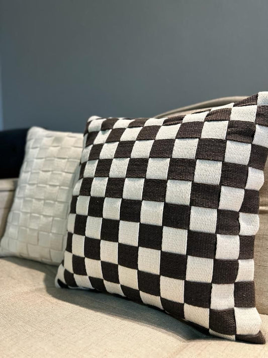 Checkerboard Style Ribbon Pillow 40x40 