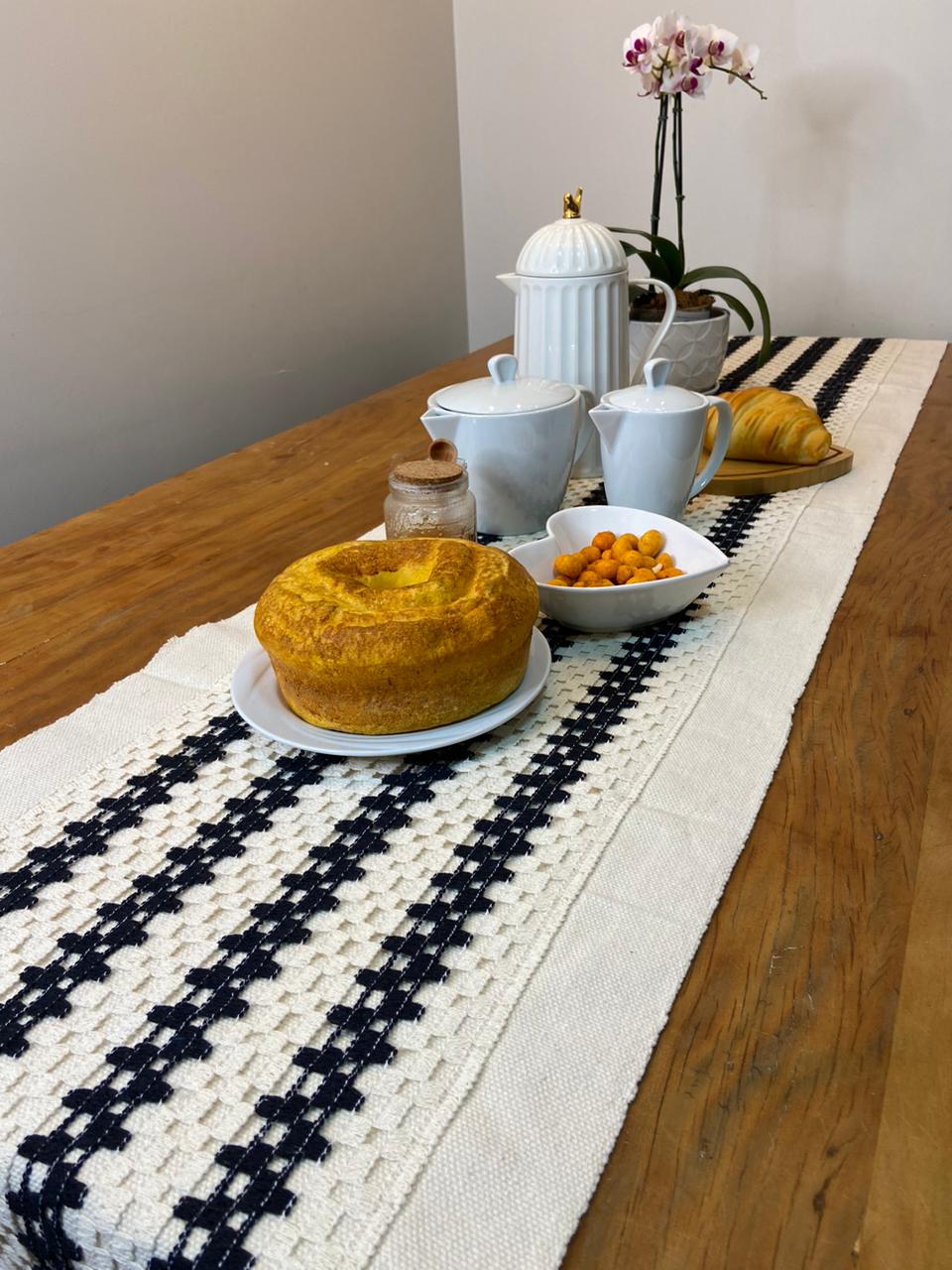 Floral Table Runner with Cotton Borders 0.4 x 1.60