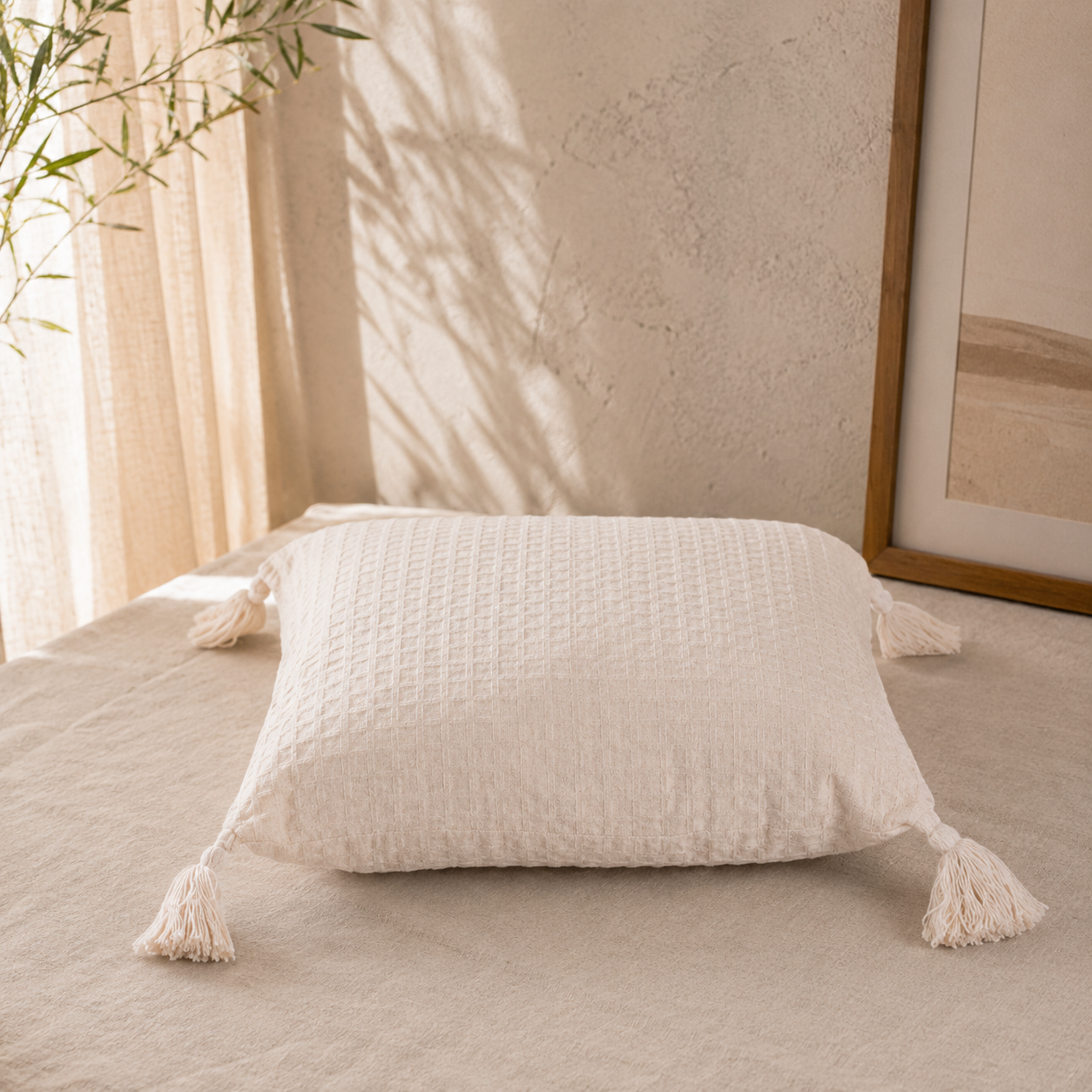 Zafira Cushion with White Pompom 40x40