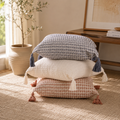 Coussin Zafira avec Pompon Blanc 40x40