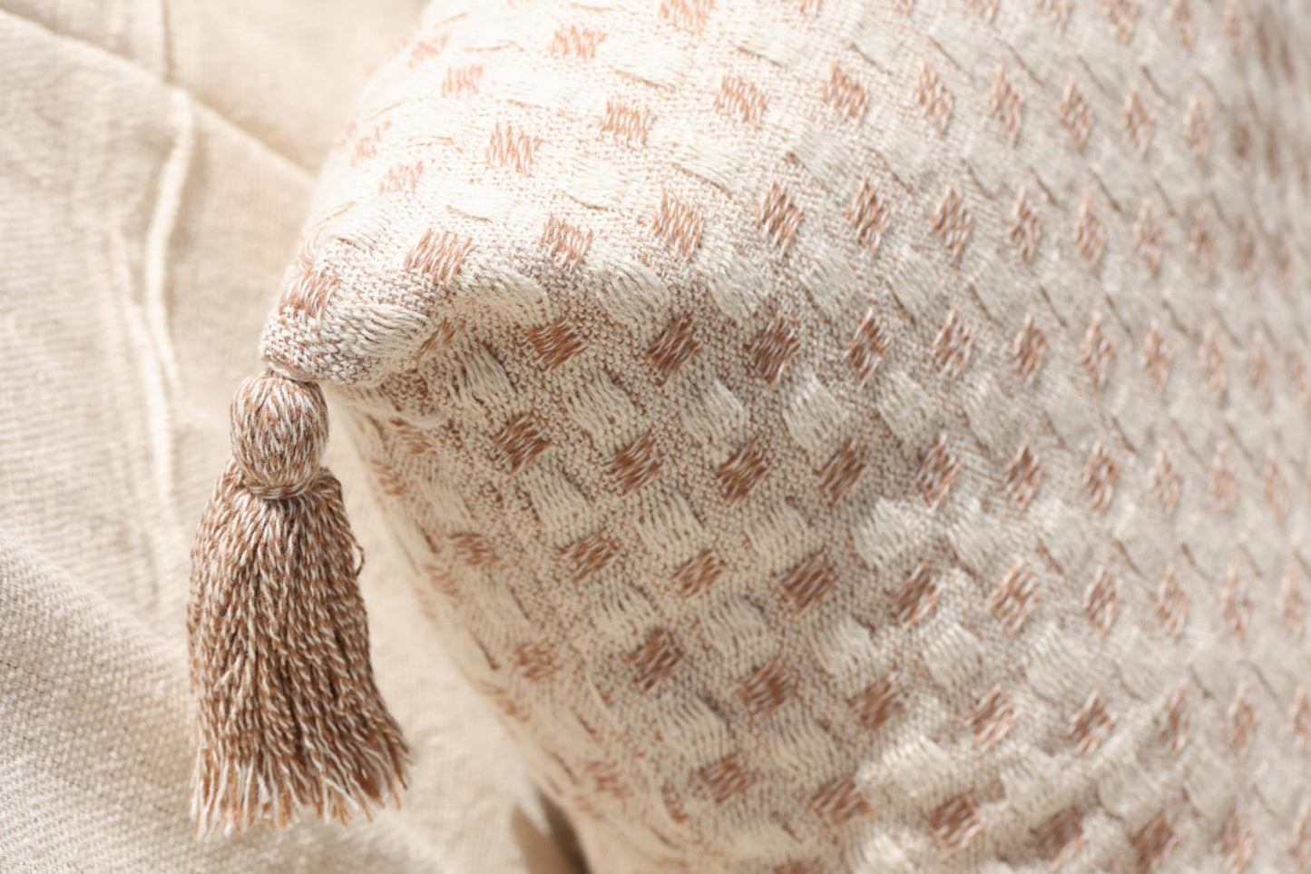 Zafira Cushion with White Pompom 40x40